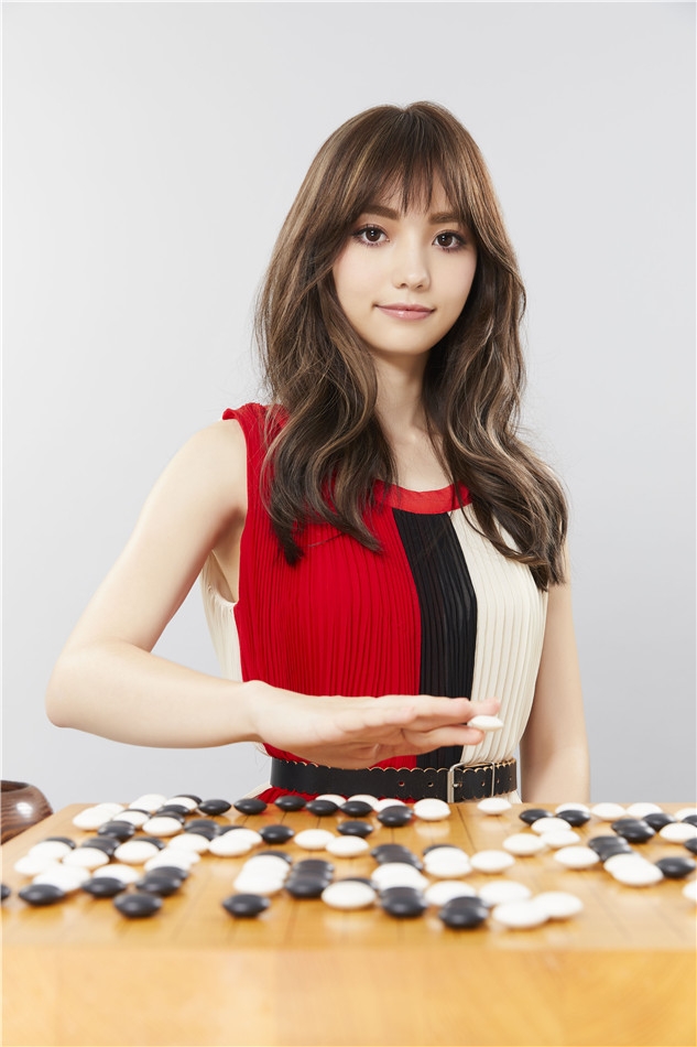 高清-黑嘉嘉高清组图 智慧与美貌并存_高清图集_新浪网