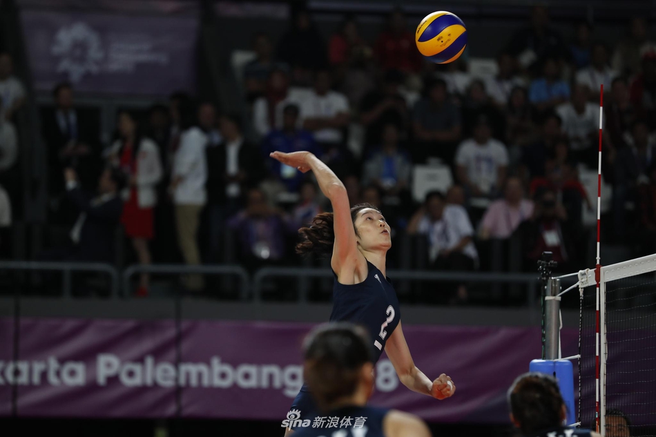 新浪直击女排中国3-0泰国夺冠