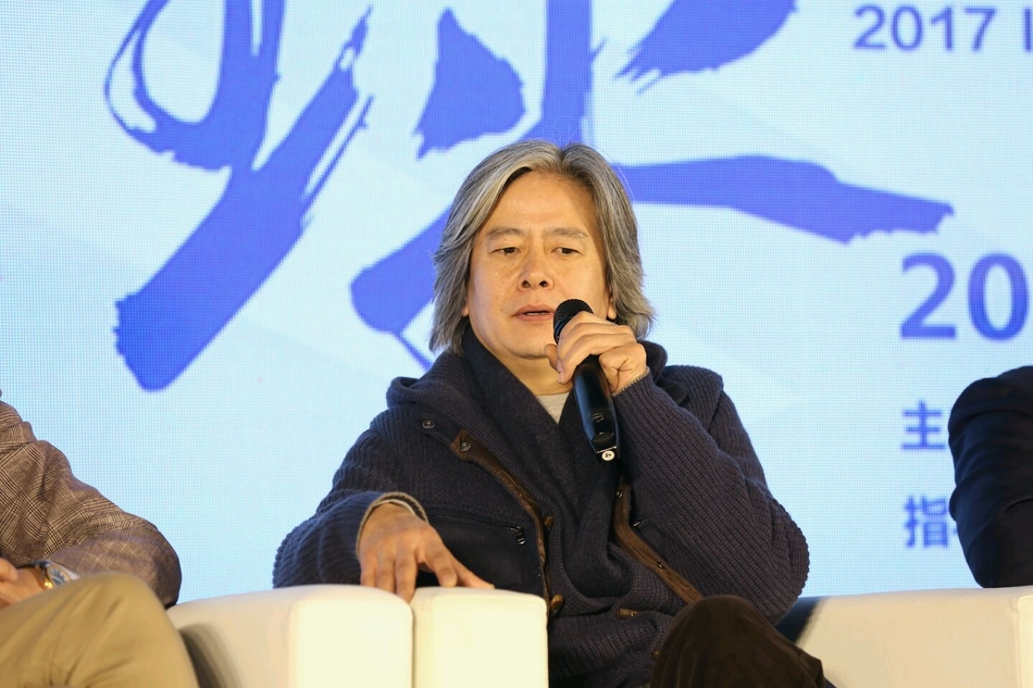 冰球协会秘书长房学峰,京张冬奥研究中心副主任于宏程,北京陈经伦中学