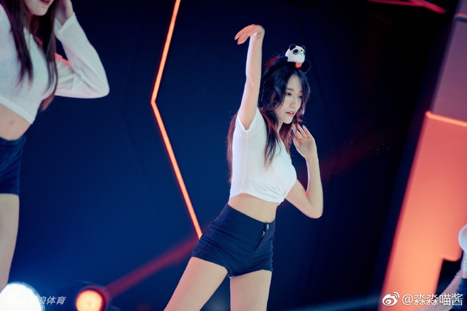 太有料！爱运动人气超高女主播