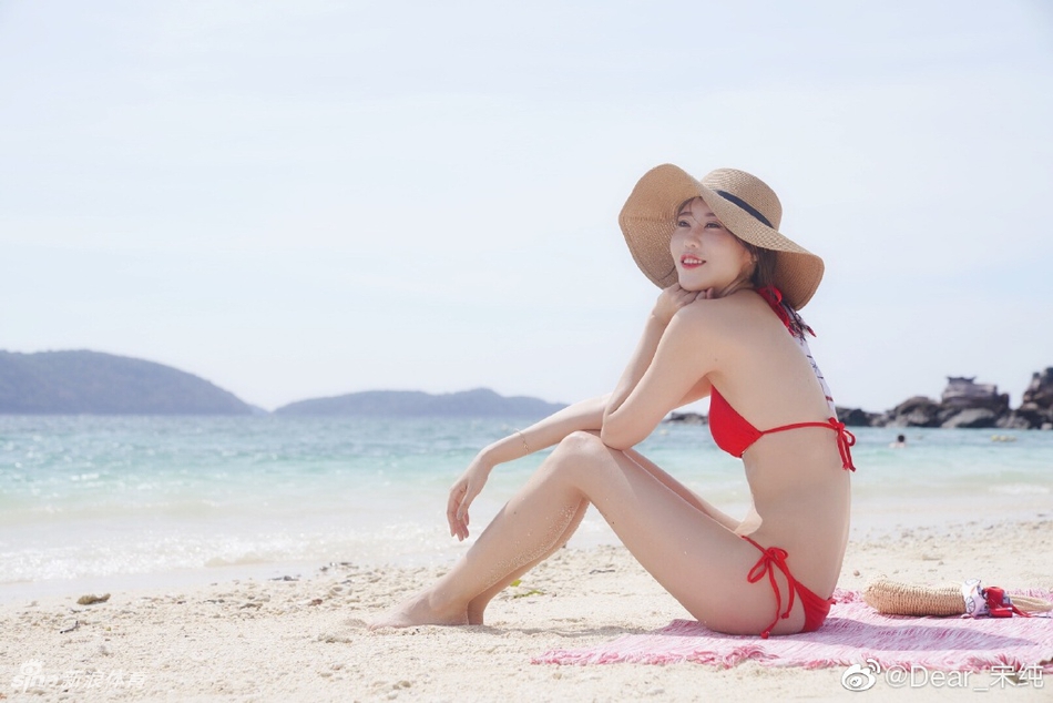 模特小姐姐热爱运动身材完美