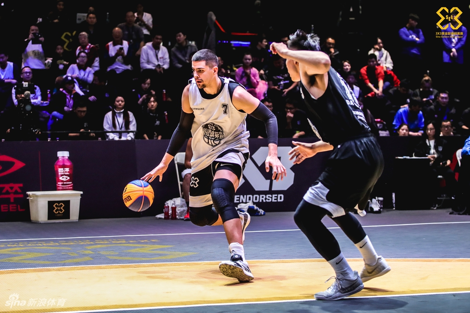 黄金联赛精英赛第二日精彩瞬间