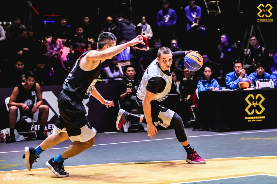 黄金联赛精英赛第二日精彩瞬间