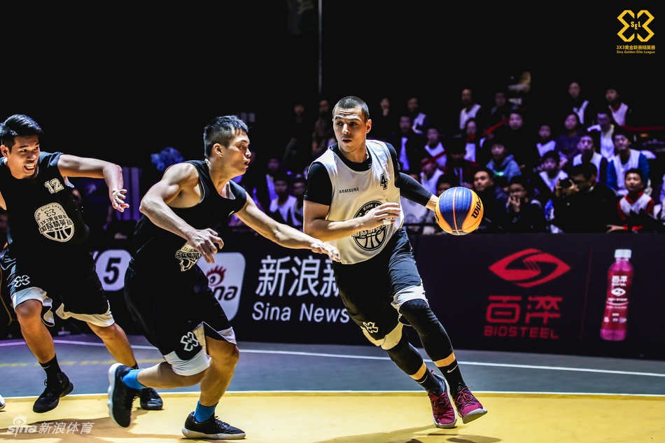 黄金联赛精英赛第二日精彩瞬间