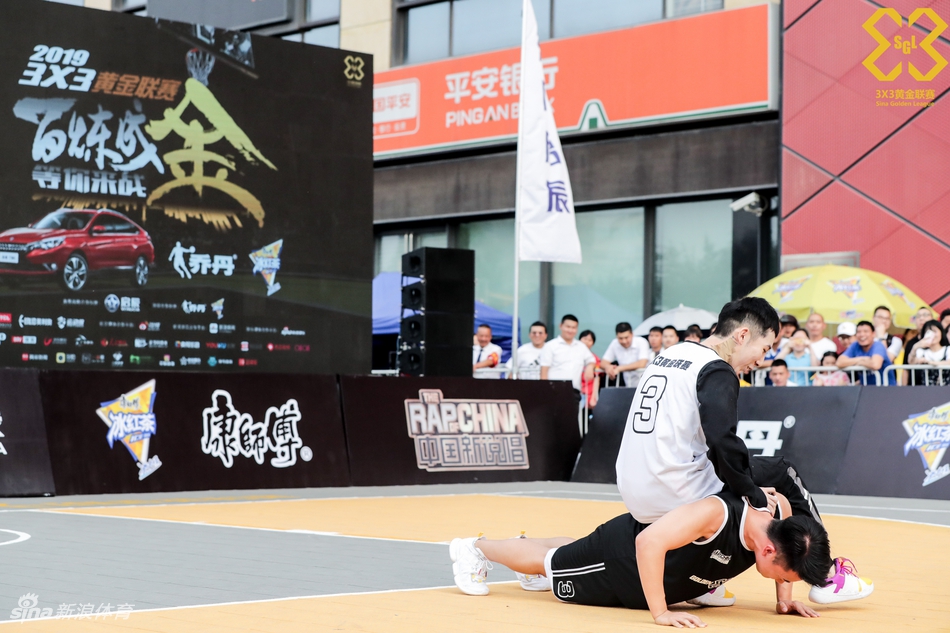 新说唱选手杨和苏Vex助力黄金联赛