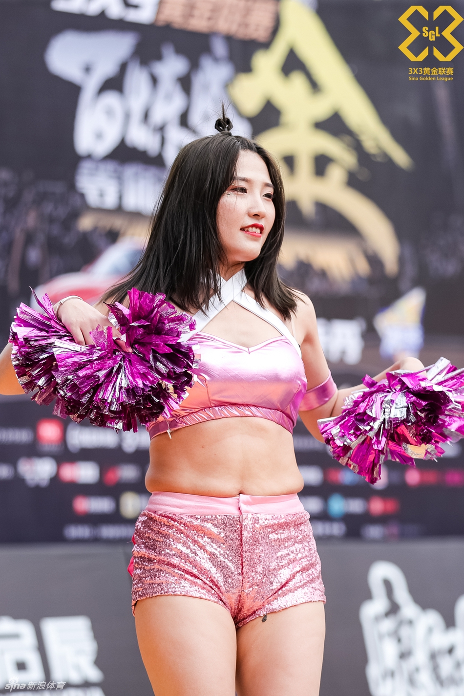 美艳啦啦队助威黄金联赛合肥站