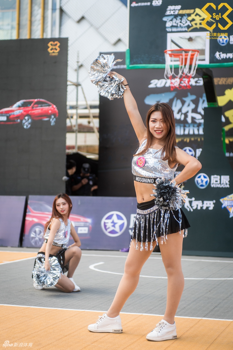 黄金联赛太原站啦啦队热舞助威