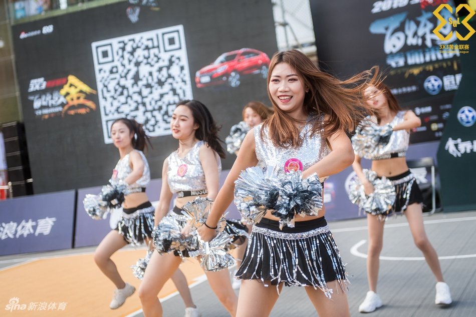 黄金联赛太原站啦啦队热舞助威