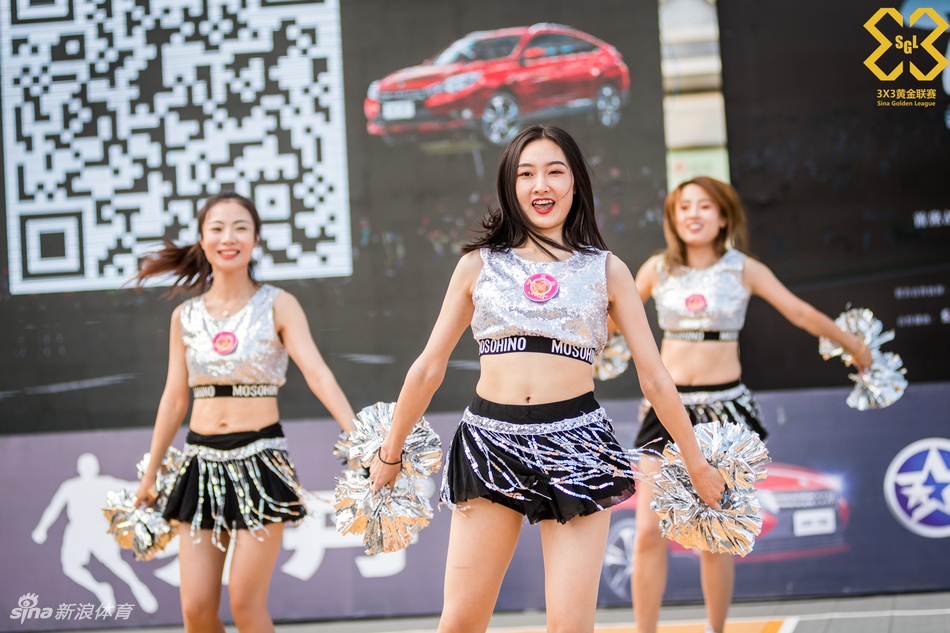 黄金联赛太原站啦啦队热舞助威