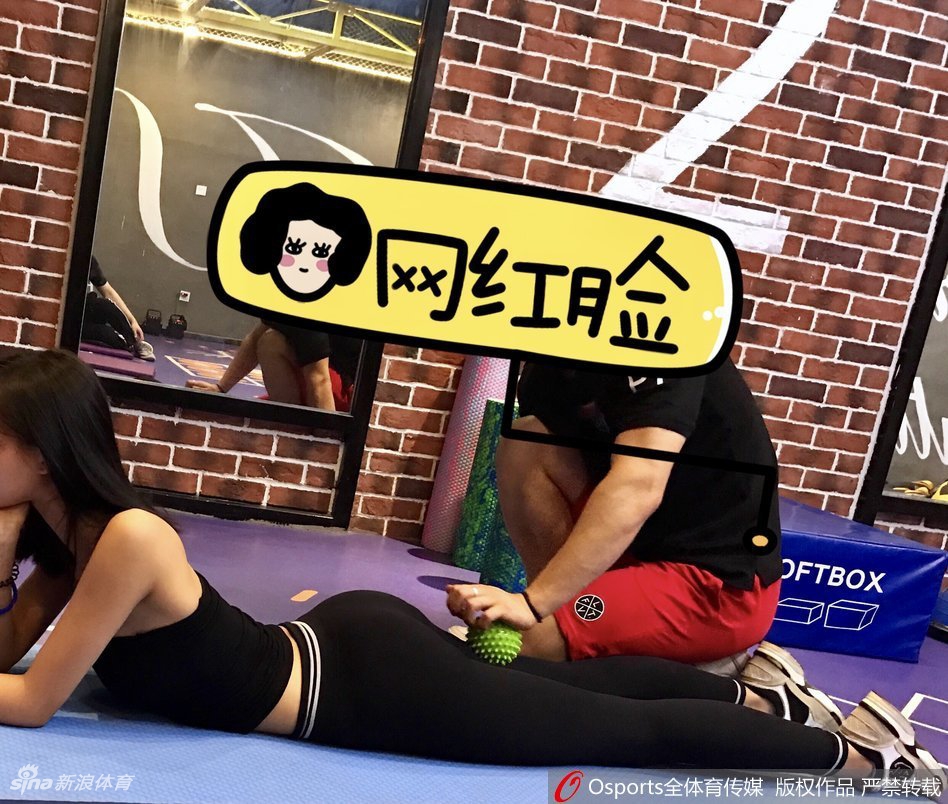 她是腿最长的健身女孩!