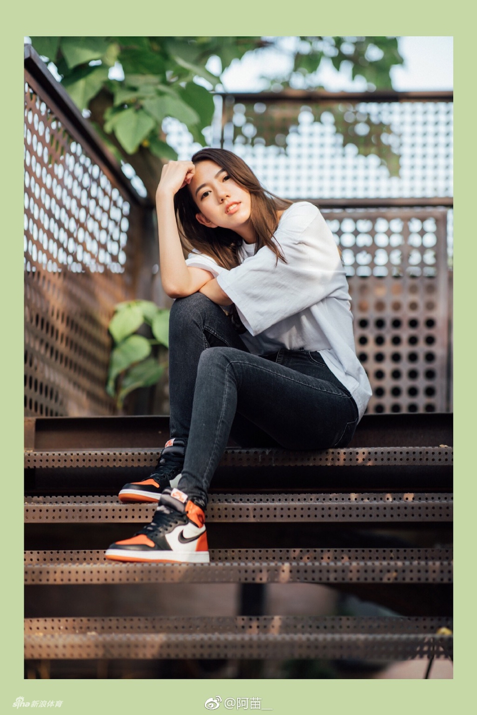 甜美霸气各种风格一应俱全 篮球美女阿苗美照合集