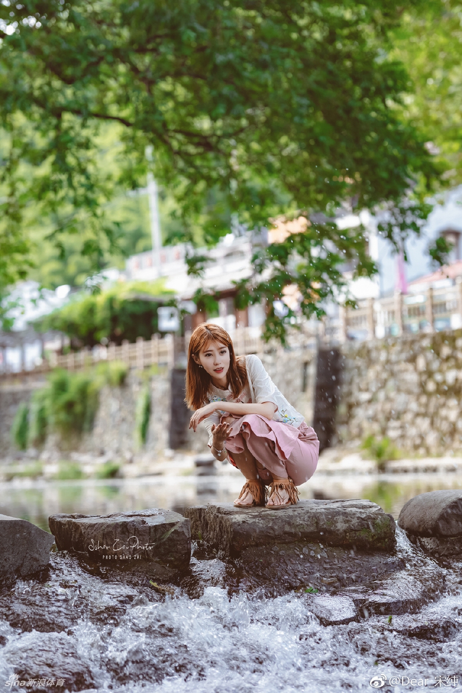 模特小姐姐热爱运动身材完美