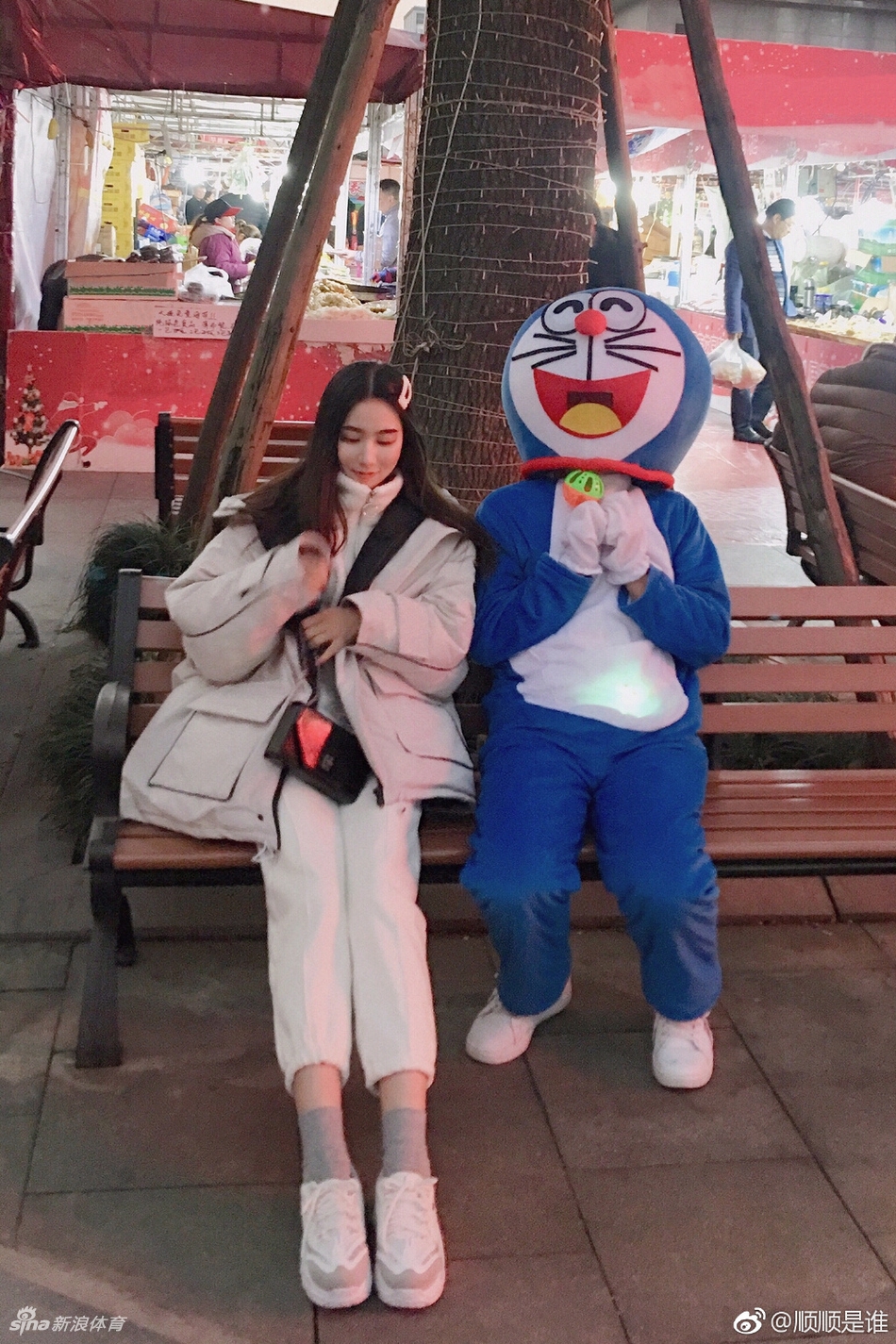 真美!痴迷篮球的厦门空姐小姐姐