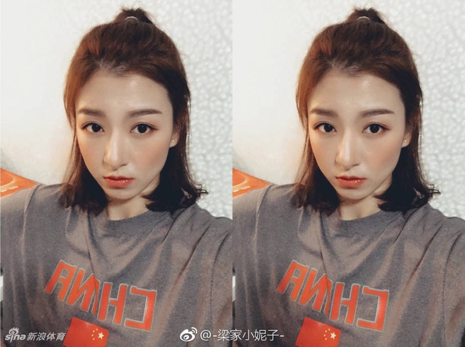 球技最好的学霸姐姐 想跟她打球!