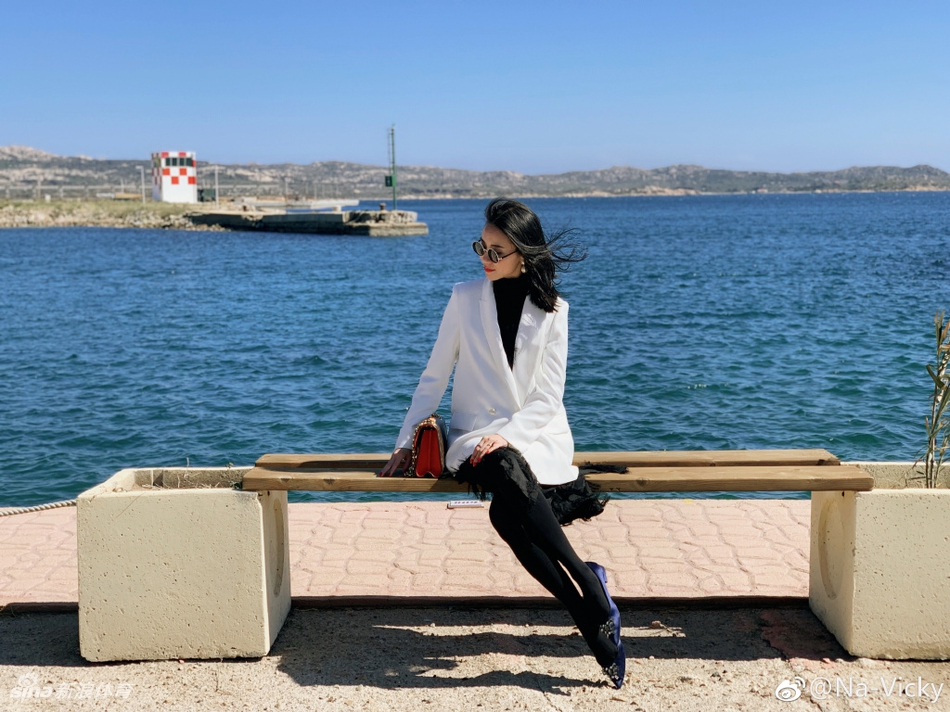 大长腿+篮球!你喜欢的她都有