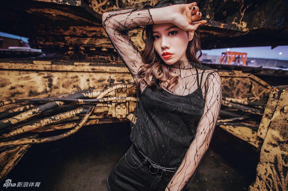 台湾最美篮球女孩!长腿引人瞩目