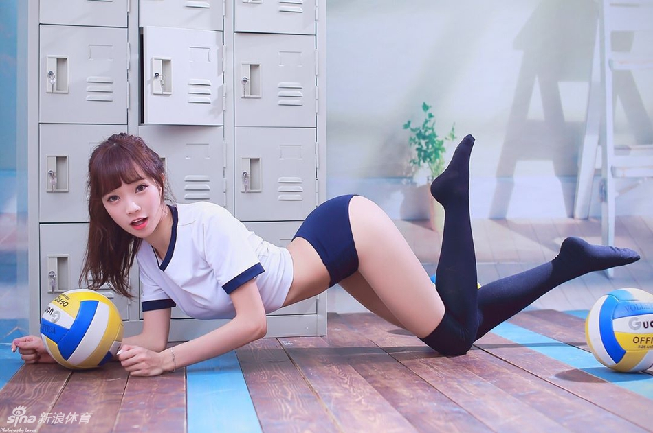 可甜可媚！身材超好的运动女孩