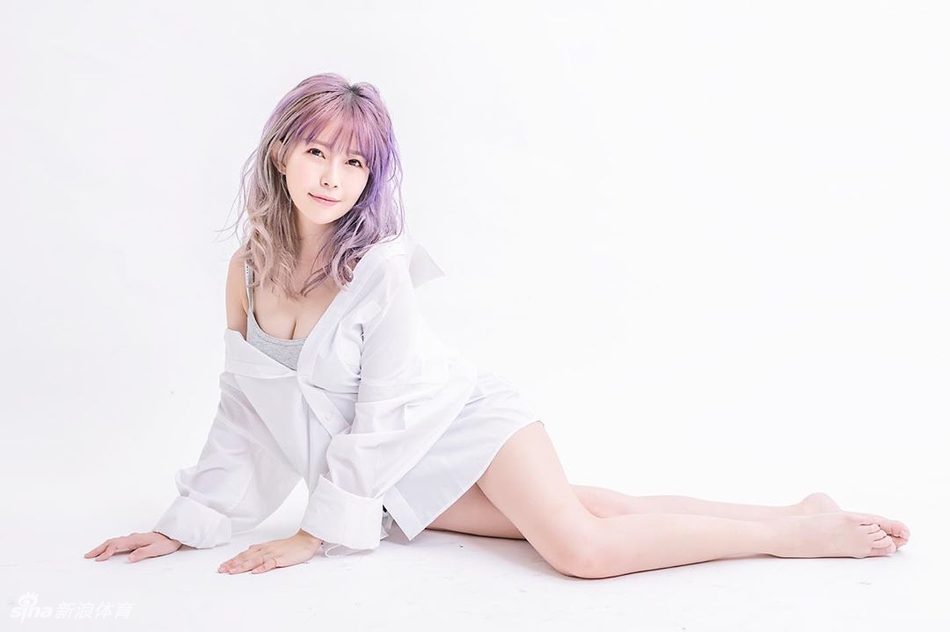 甜美可爱身材好!运动女孩阿乐