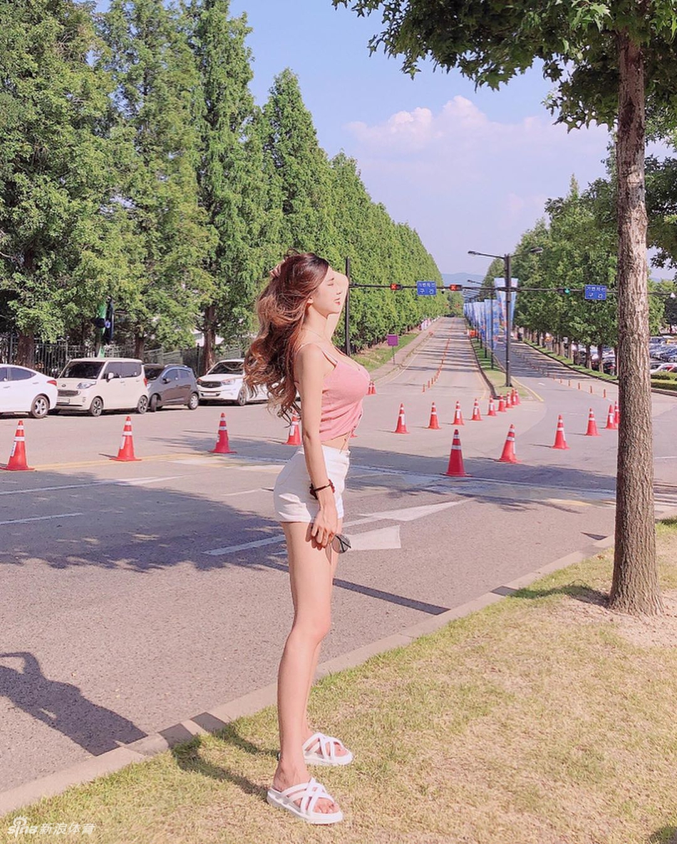 肥而不腻!运动范韩妹身材太有料