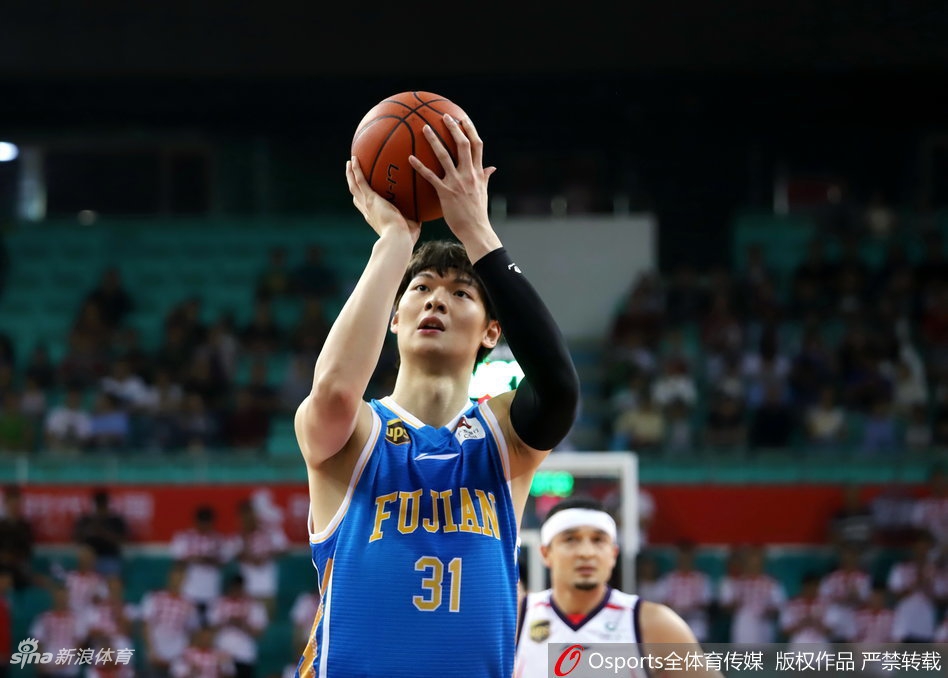 CBA第10轮:广州VS福建