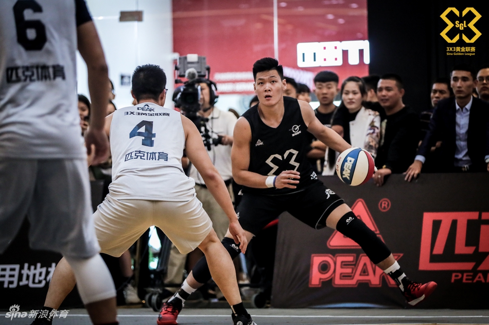 太原站决赛北大太理工巅峰对决