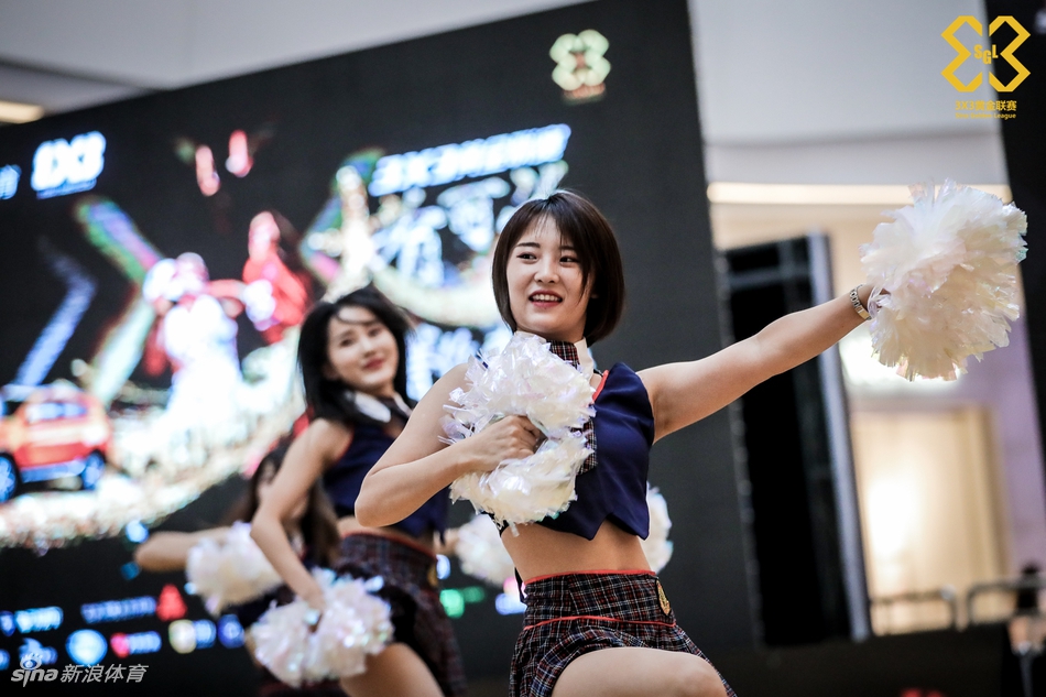 太原啦啦操宝贝神舞姿引爆全场