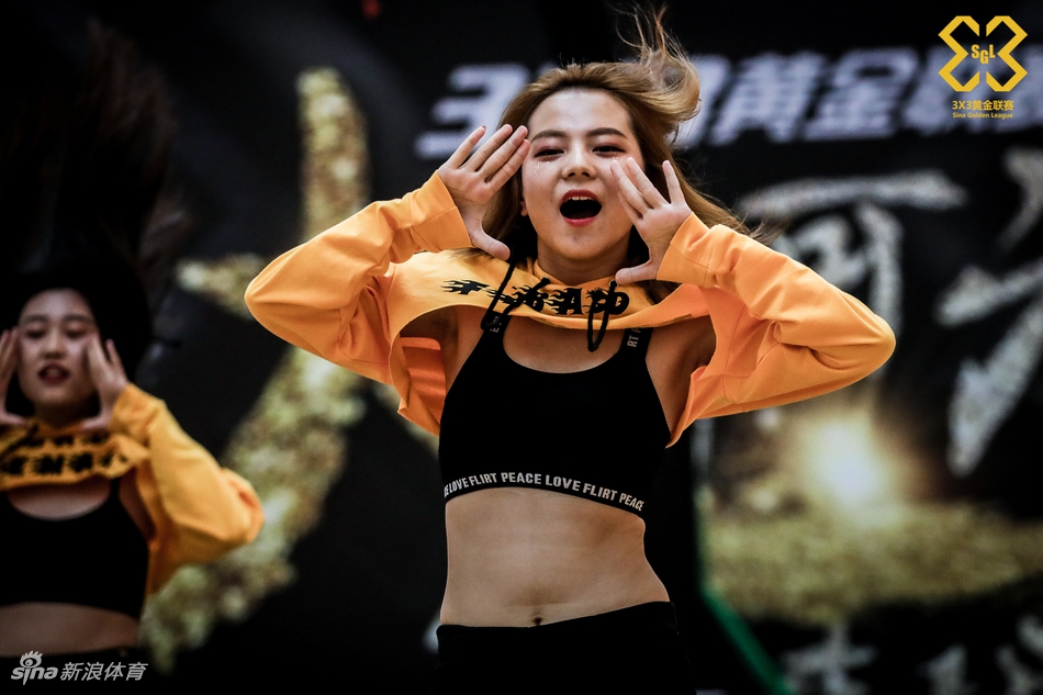 太原啦啦操宝贝神舞姿引爆全场