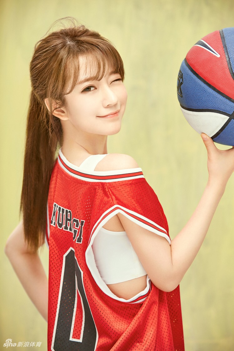 现实美少女!童颜无敌的篮球女孩