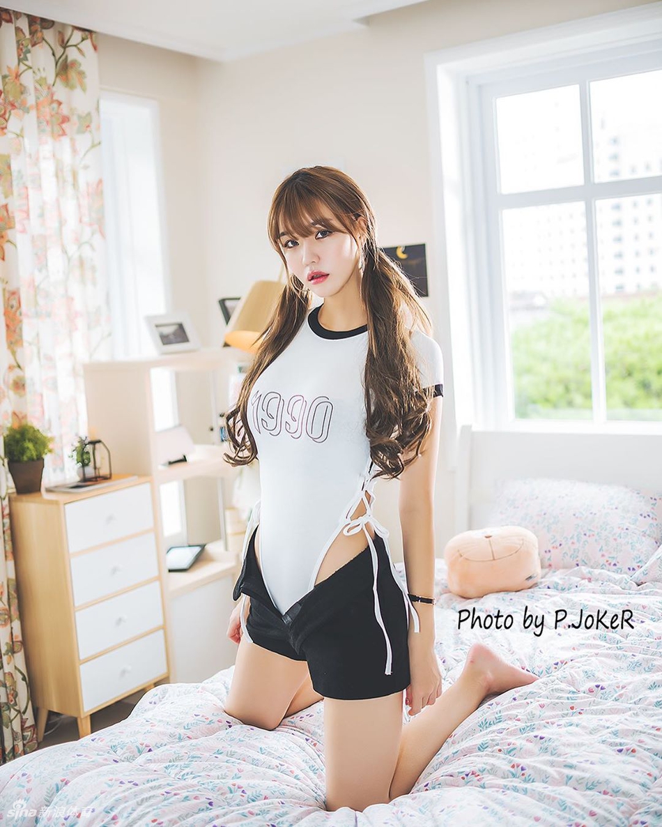 长腿模特爱运动 完美身材诠释黄金比例!