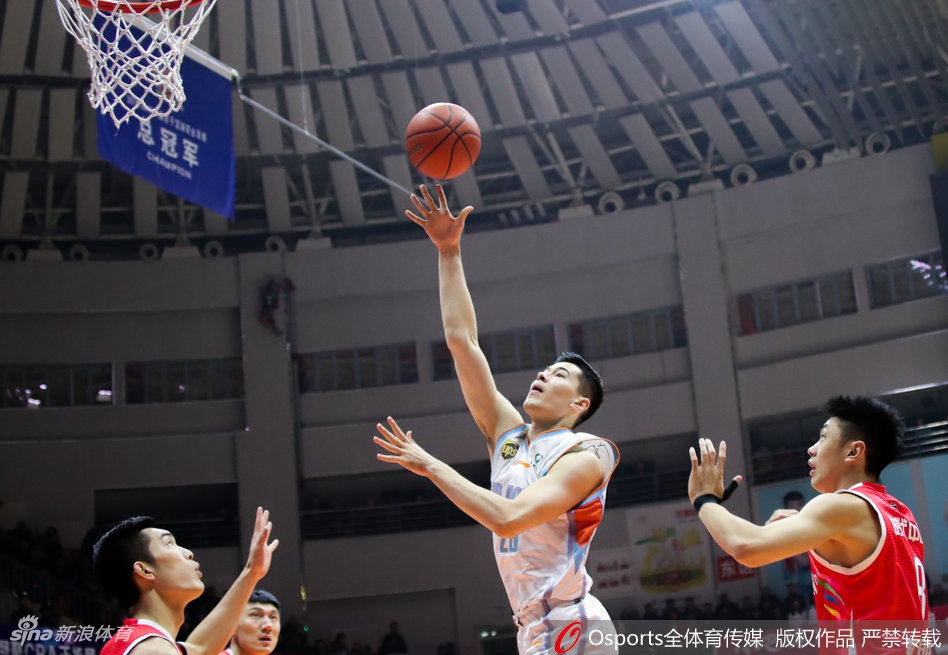 CBA第28轮:新疆100-89广州