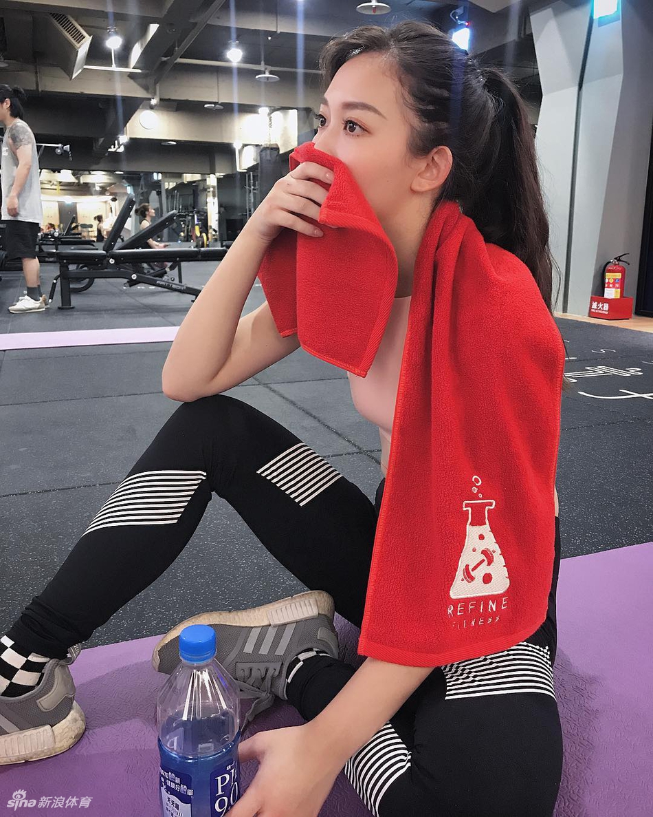 台湾篮球女神让人怦然心动!