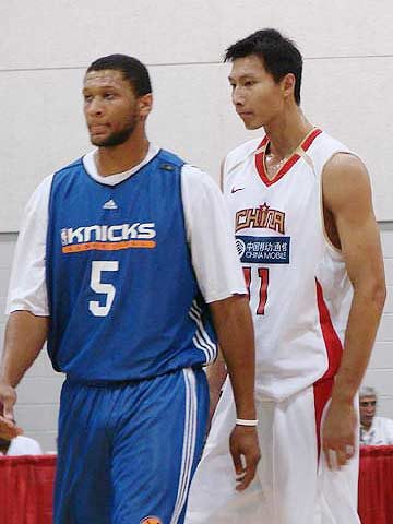 男篮四将的夏季联赛回忆 谁的数据最出彩?