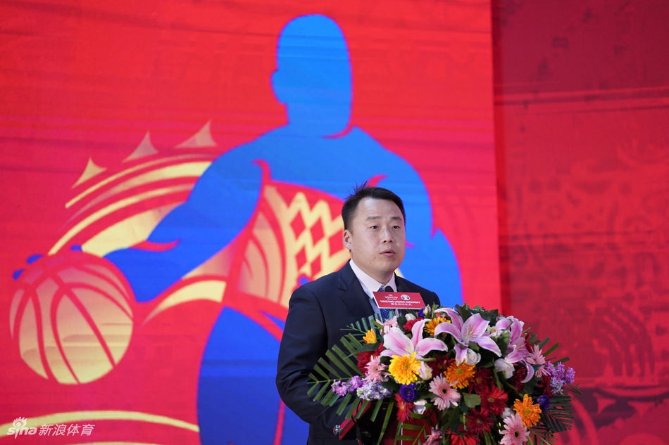 姚明出席男篮世界杯开票仪式