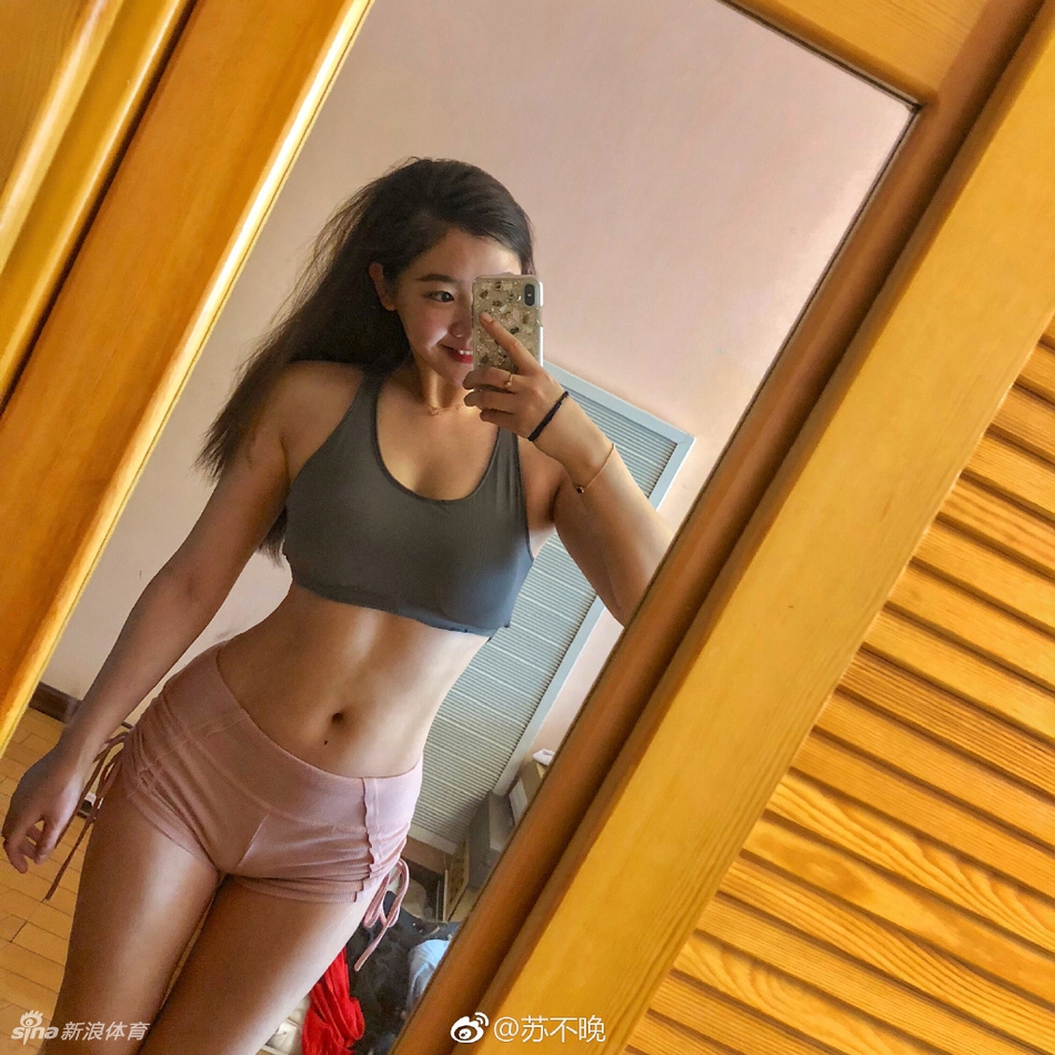 1米77的健身女孩!你喜欢她吗?