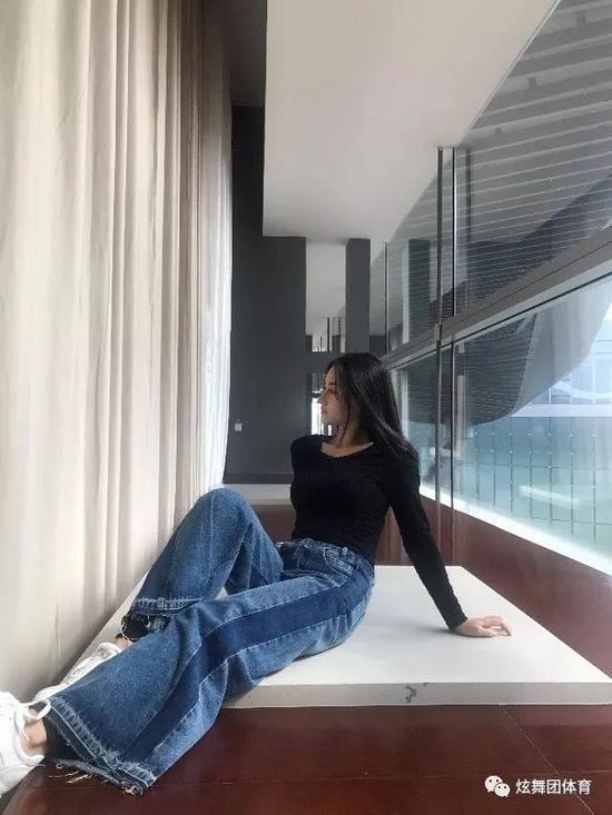 最美山城篮球宝贝！长腿才是正义