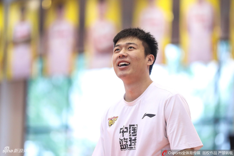 广东男篮主场备战半决赛首战