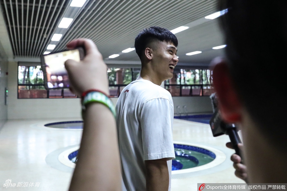 广东男篮备战总决赛首战