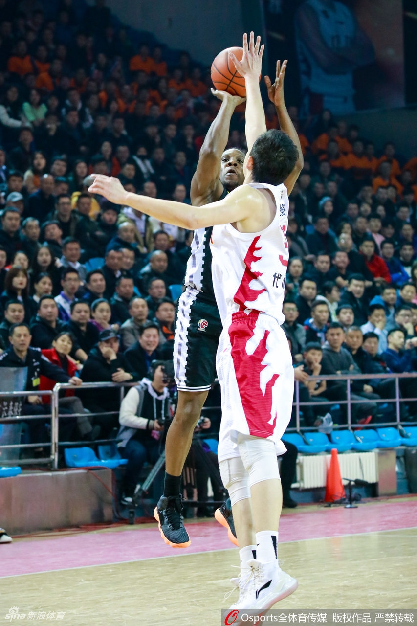 CBA第43轮:吉林120-113辽宁