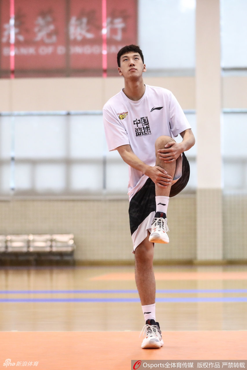 广东男篮主场备战半决赛首战