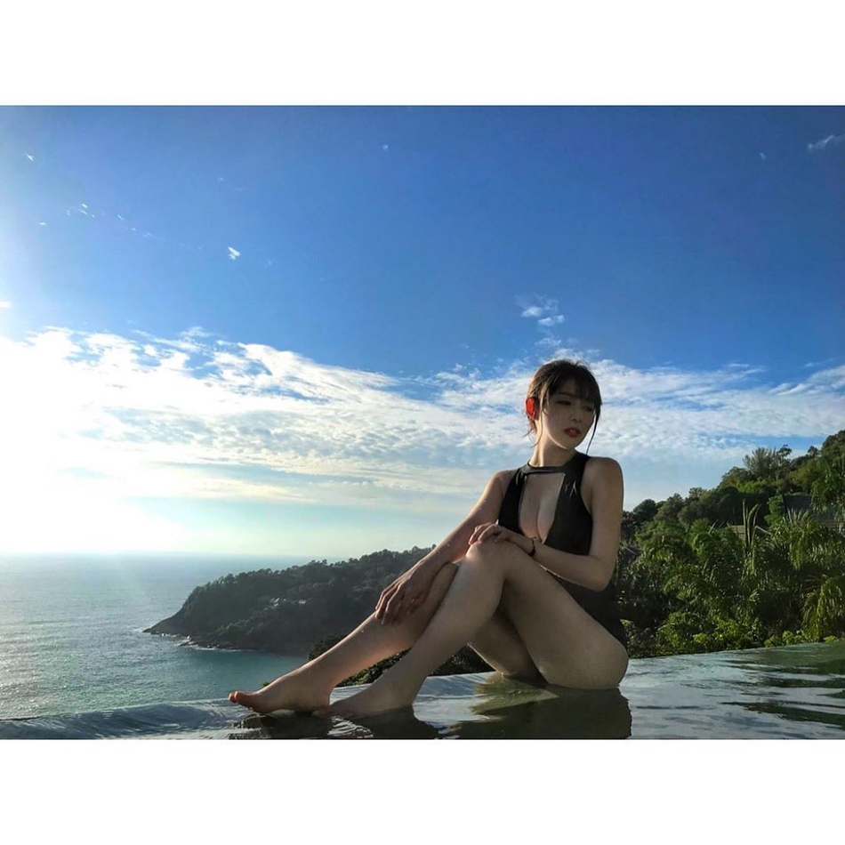 甜美可爱身材好!运动女孩阿乐