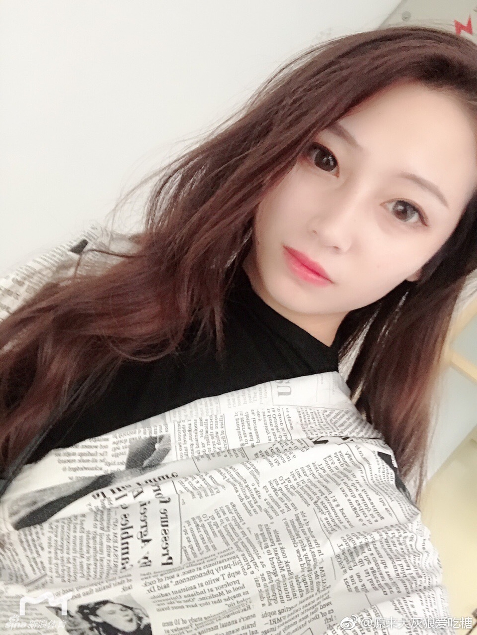 超有气质爱篮球的小姐姐了解下