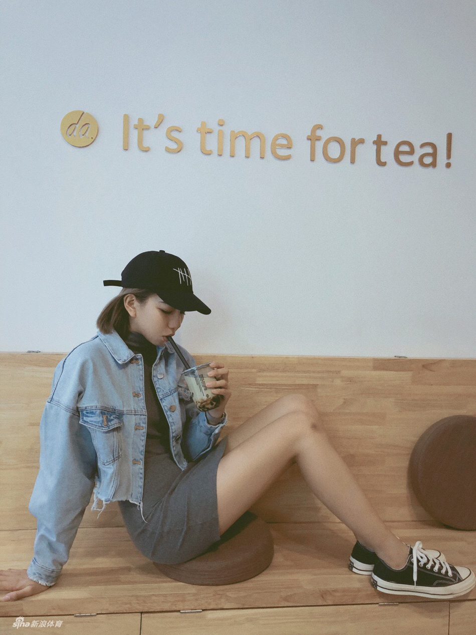 甜美霸气各种风格一应俱全 篮球美女阿苗美照合集