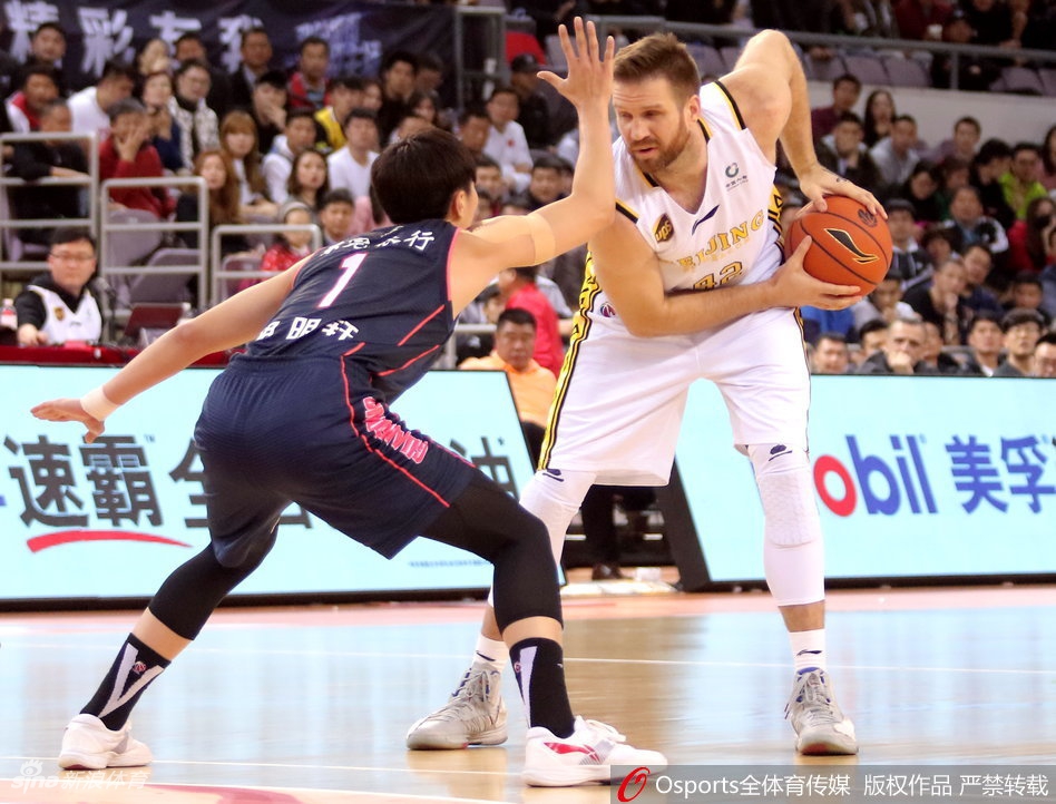 CBA第2轮:北控109-131广东