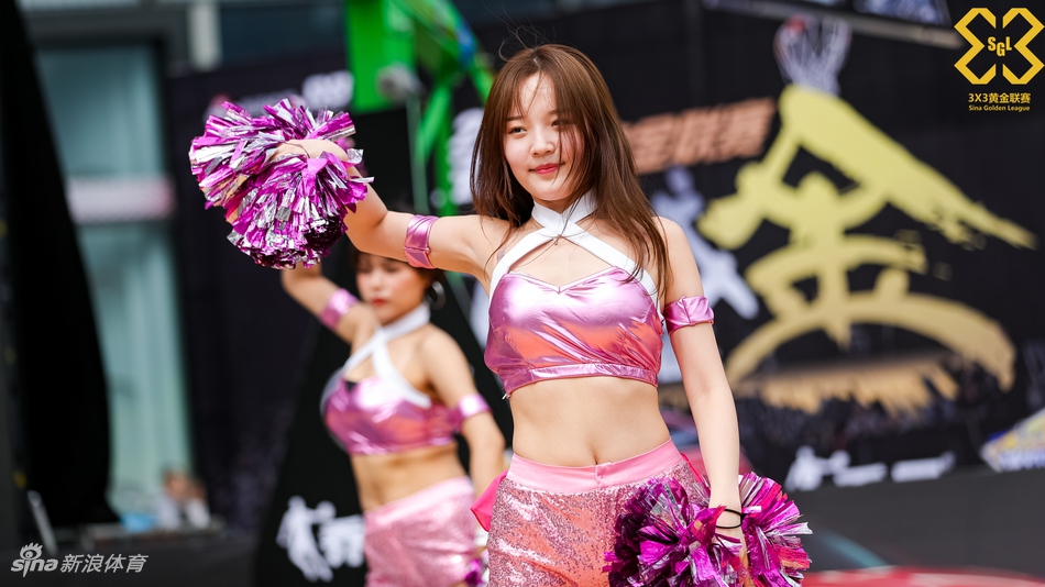 美艳啦啦队助威黄金联赛合肥站