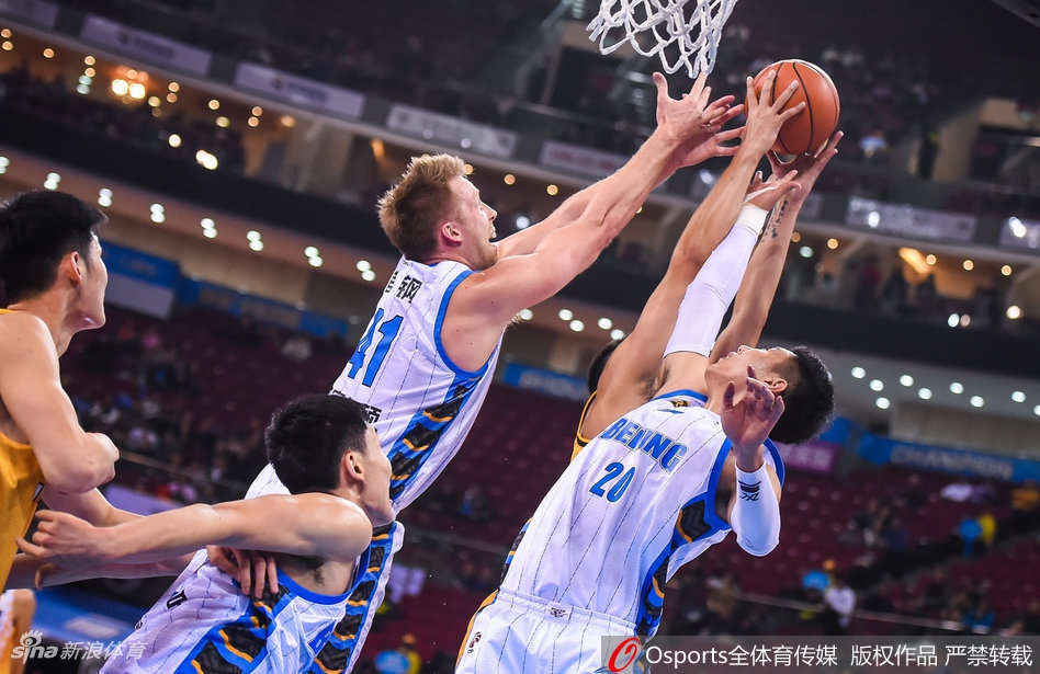CBA第32轮:北京120-98广厦