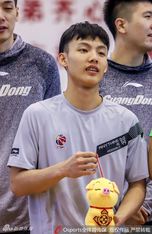 广东男篮春节写真拍摄花絮