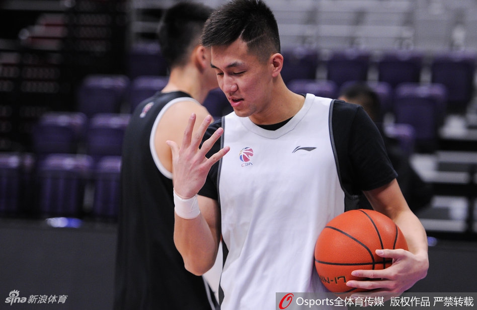 辽宁男篮赛前训练备战辽粤战