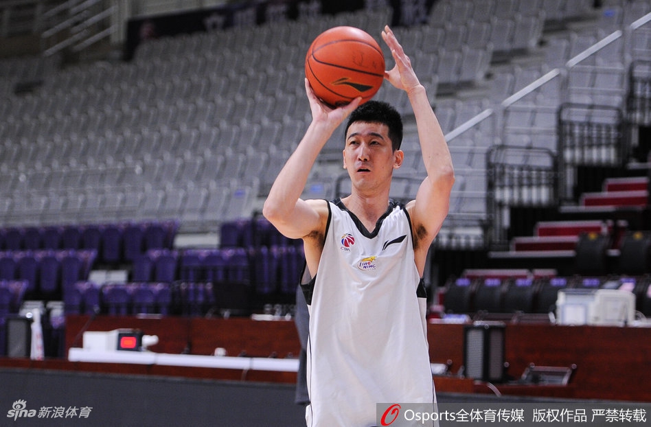 辽宁男篮赛前训练备战辽粤战