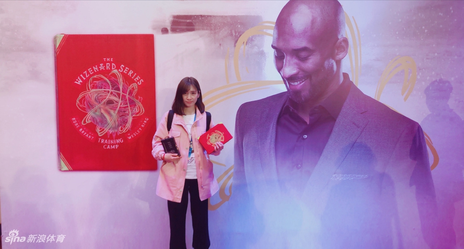 投篮神准的神仙姐姐!你喜欢她吗?