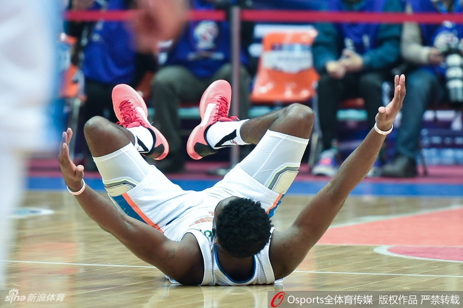 CBA第36轮:四川115-119广厦